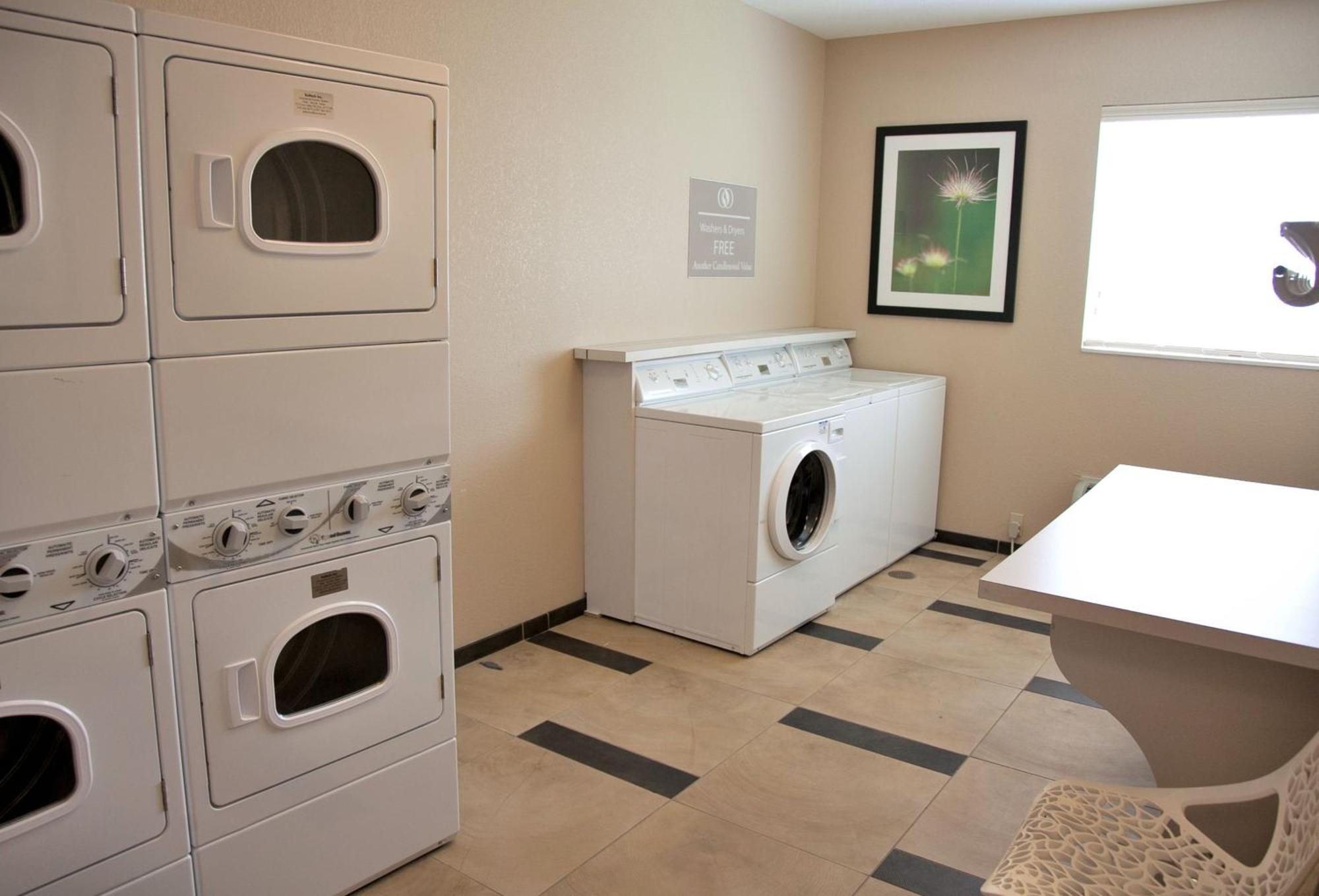 Candlewood Suites Alexandria By Ihg Экстерьер фото