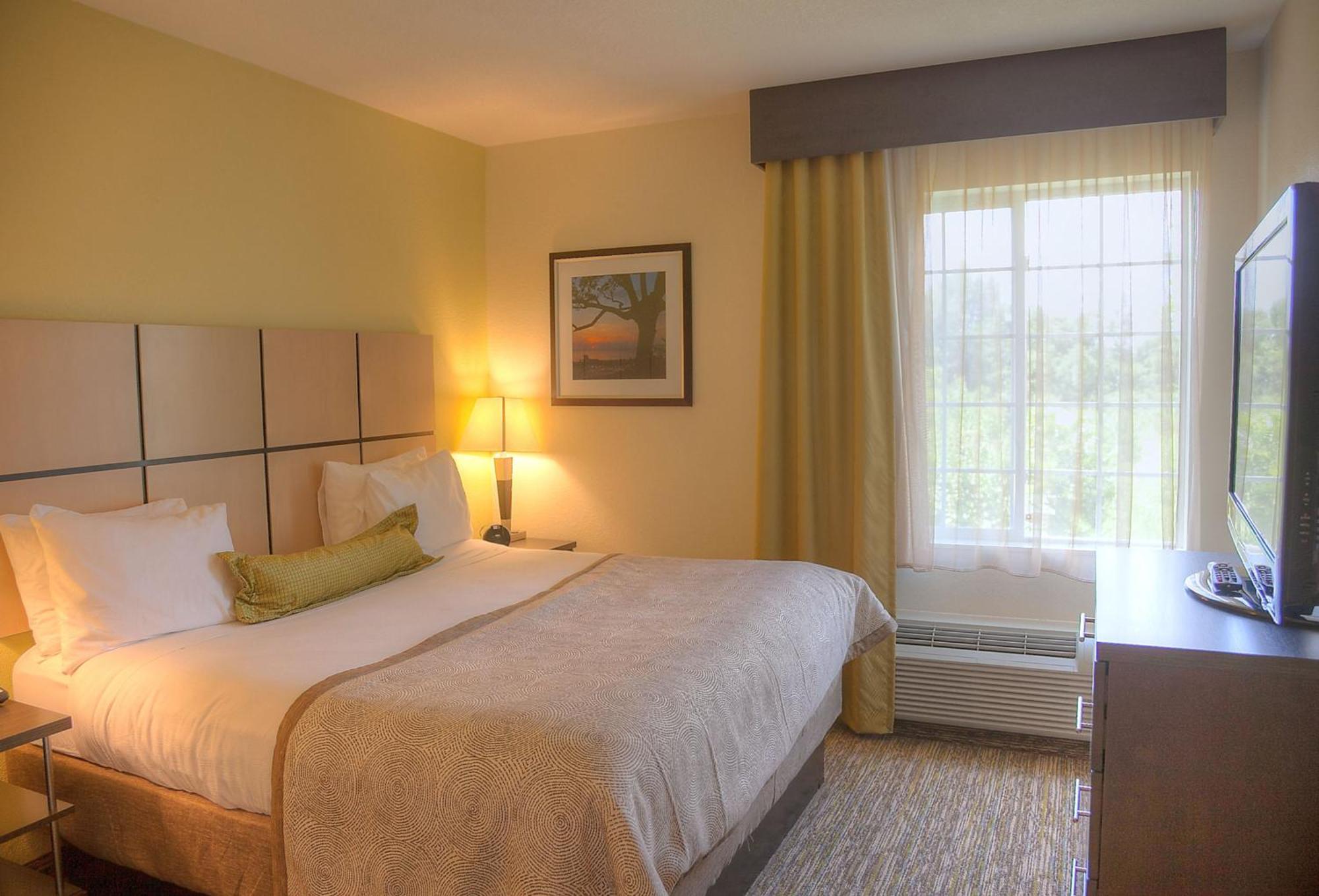 Candlewood Suites Alexandria By Ihg Экстерьер фото